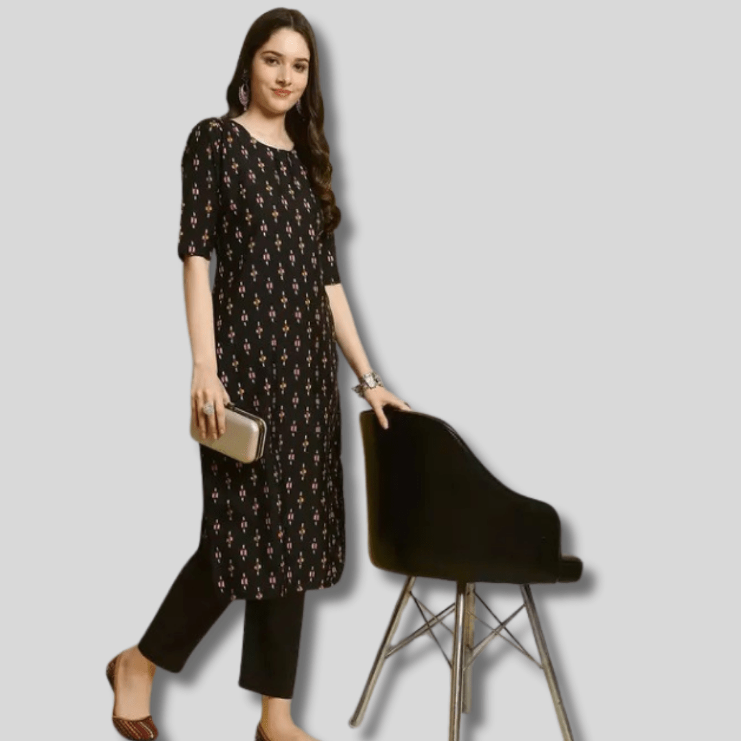 Trendy and Comfortable Women's Crepe Kurta Pant Set for Everyday Wear Trendy and Comfortable Women's Crepe Kurta Pant Set for Everyday Wear